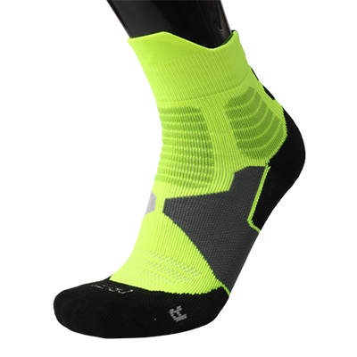 Custom Outdoor Basketball Sports Crew Socks Manufacturer