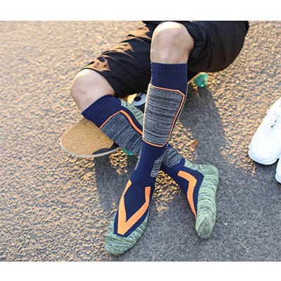 Custom Outdoor Hiking Socks Knee-High Ski Socks Sweat Absorbing And Warm Custom Outdoor Hiking Socks Knee-High Ski Socks Sweat Absorbing And Warm