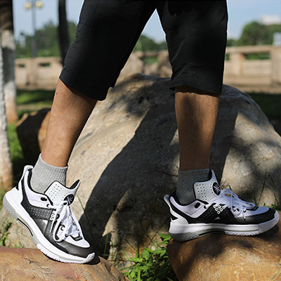 Custom Outdoor Sports Running Socks Hiking Socks In China Custom Outdoor Sports Running Socks Hiking Socks In China